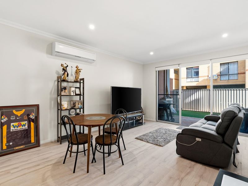 2/138 Morrison Road, Midland WA 6056