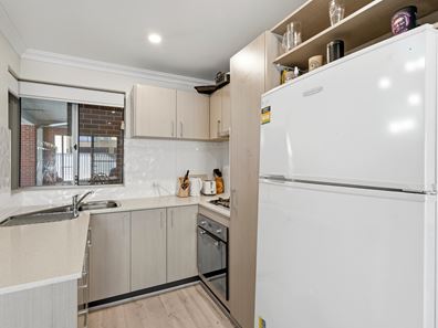 2/138 Morrison Road, Midland WA 6056