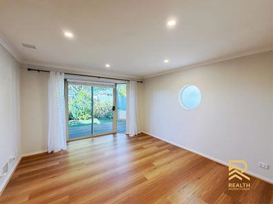 229A Grand Promenade, Doubleview WA 6018