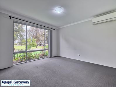 10A Sorbonne Turn, Aubin Grove WA 6164
