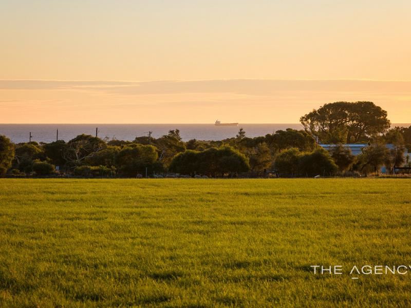 Lot 2, 331 Hall Road, Waggrakine WA 6530