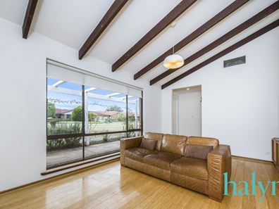 2 Bryne Place, Leeming WA 6149