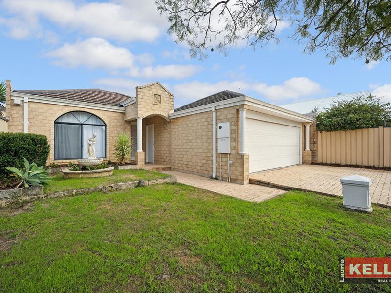 33 Terelinck Crescent, Redcliffe