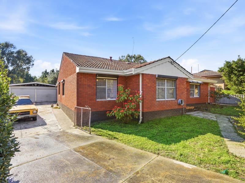 10 John Crescent, Byford WA 6122