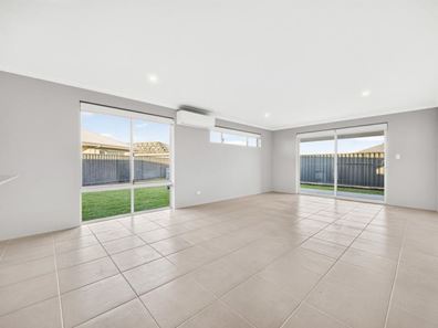 3 Forbury Street, Lakelands WA 6180