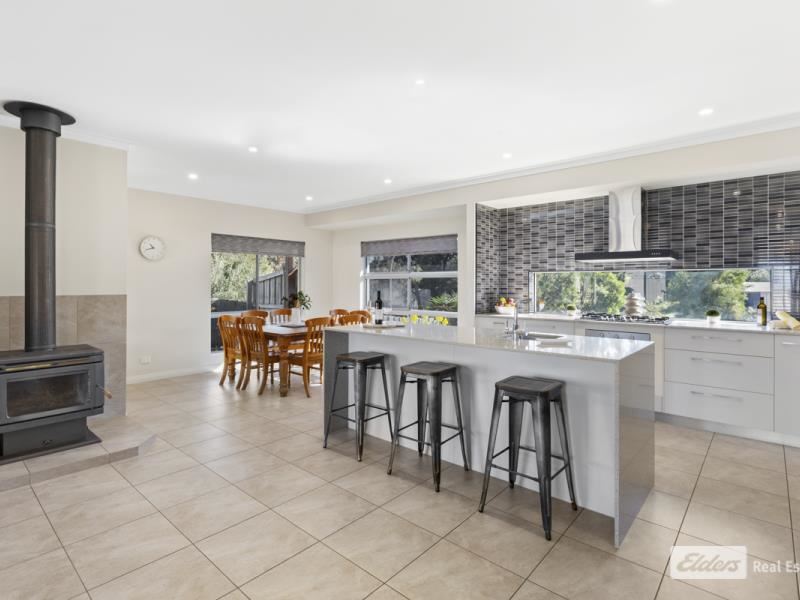 21 Jeffcott Street, Little Grove WA 6330
