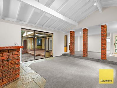 15 Shelburn Road, Thornlie WA 6108