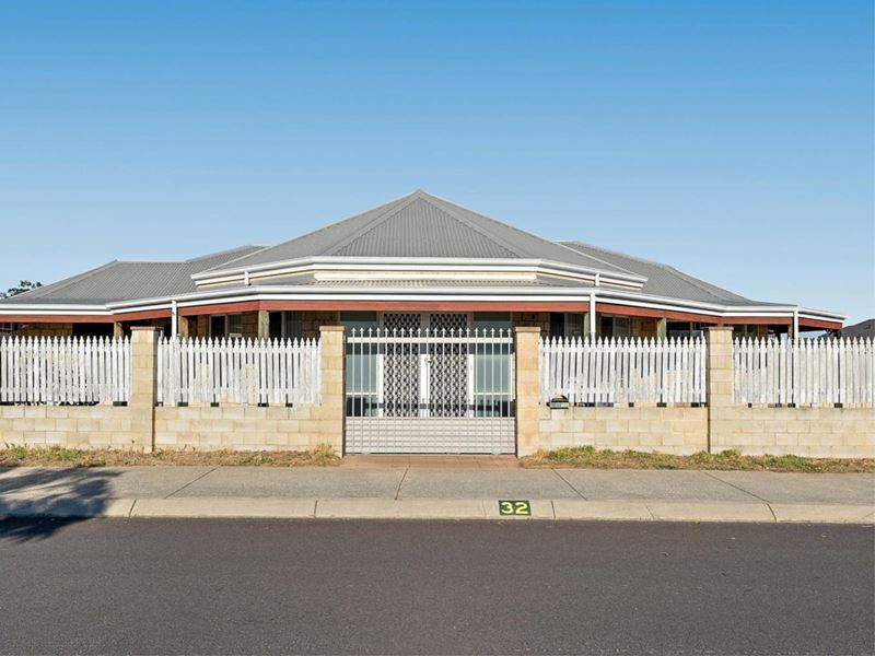 32 Ruby Avenue, Langford WA 6147