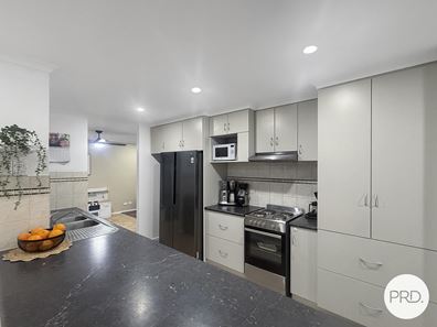 6 Veall Close, Millars Well WA 6714