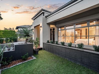 8 Safford Avenue, Aveley WA 6069