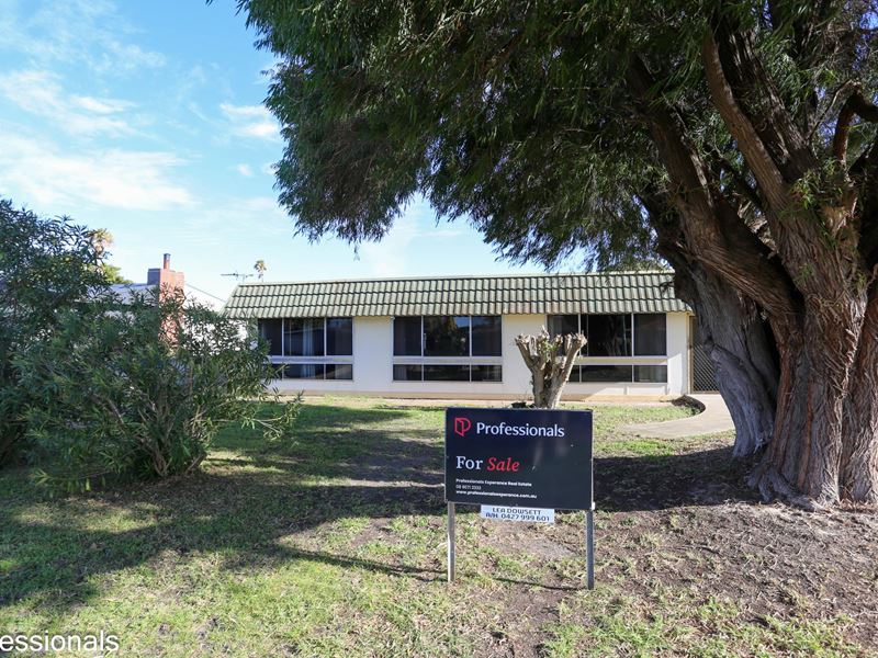 129 Burton Road, Castletown WA 6450
