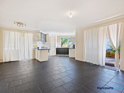 2 Erica Entrance, Glen Iris WA 6230