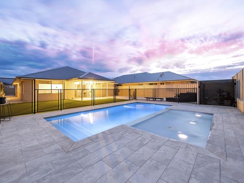 16 Primrose Loop, Eglinton WA 6034