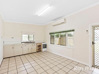 2 Doonda Street, Mandurah WA 6210