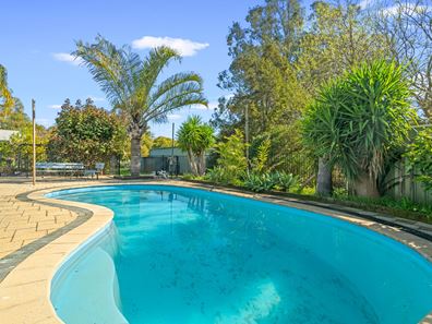 122 Wattle Road, Serpentine WA 6125