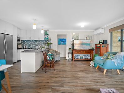 6/10 Rinaldo Place, Coolbellup WA 6163