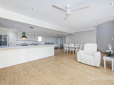 11 Stevenson Street, Dudley Park WA 6210