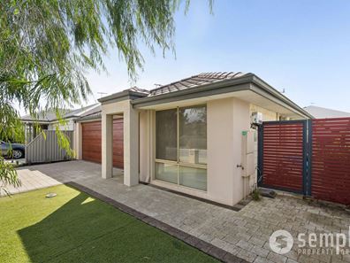 8 Litchfield Circle, Wandi WA 6167