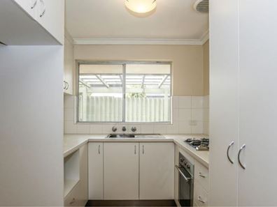 8/201 Royal Street, Yokine WA 6060