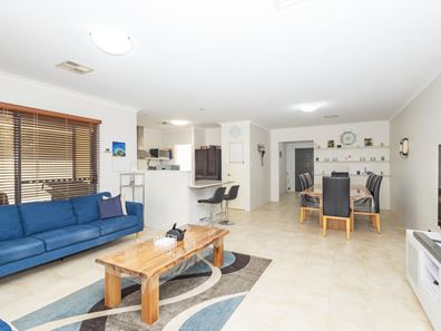 5 Crusoe Crescent, Jurien Bay WA 6516