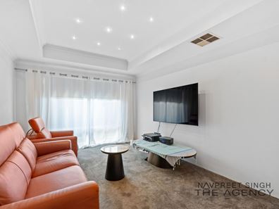 43 Runnymede Gate, Wellard WA 6170