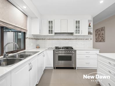 90 Park Street, Henley Brook WA 6055