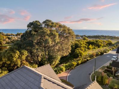 5 Quayside Mews, Hillarys WA 6025