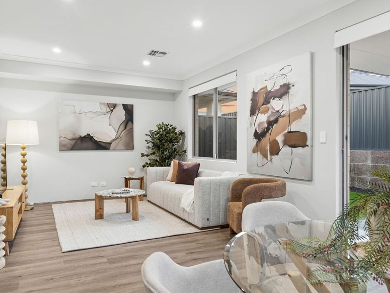 34 Karreen Way, South Guildford WA 6055