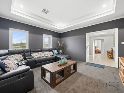 10 Jervois Street, Beeliar WA 6164