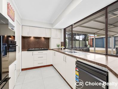 42 Laughton Way, Leeming WA 6149