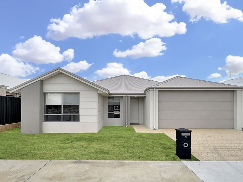 21 Gladstone Approach, Lakelands WA 6180
