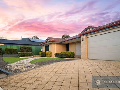 8 Camellia Loop, Forrestfield WA 6058