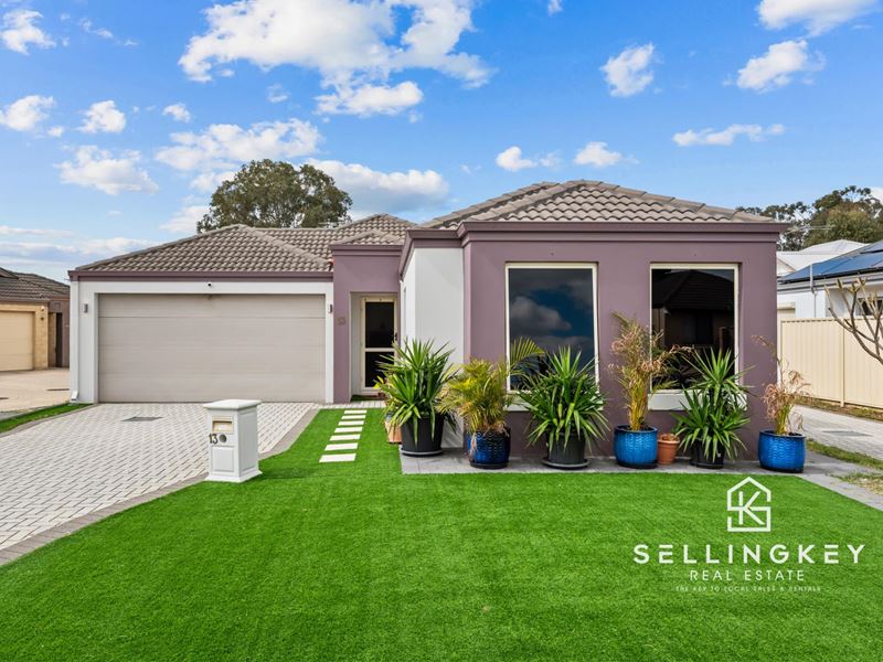 13 Belfast Close, Canning Vale WA 6155