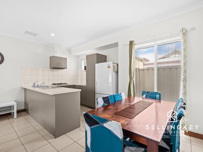 13 Belfast Close, Canning Vale WA 6155