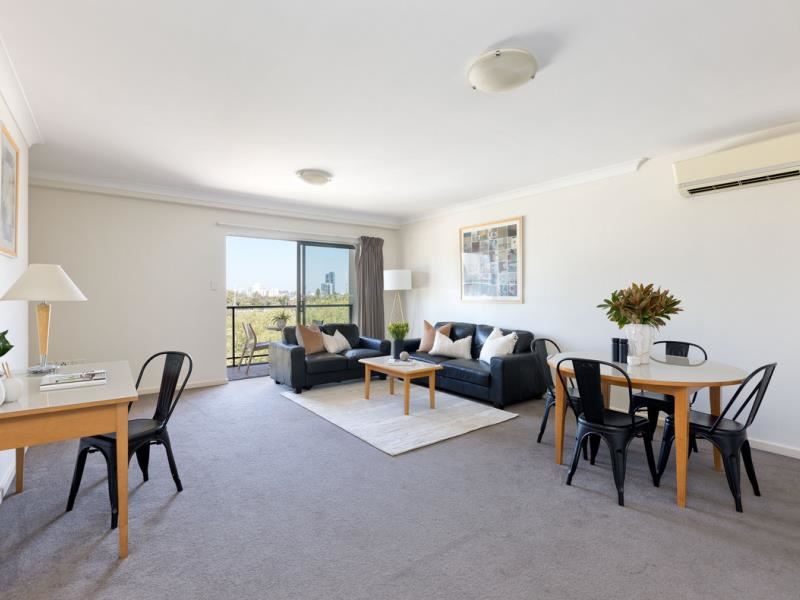 19/122 Mounts Bay Road, Perth WA 6000