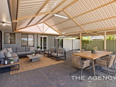 4 Tall Tree View, Swan View WA 6056