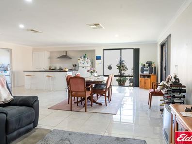 26 Beachcomber Hill, Glenfield WA 6532