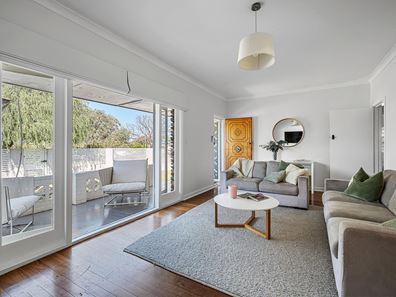 16 Geneff Street, Innaloo WA 6018