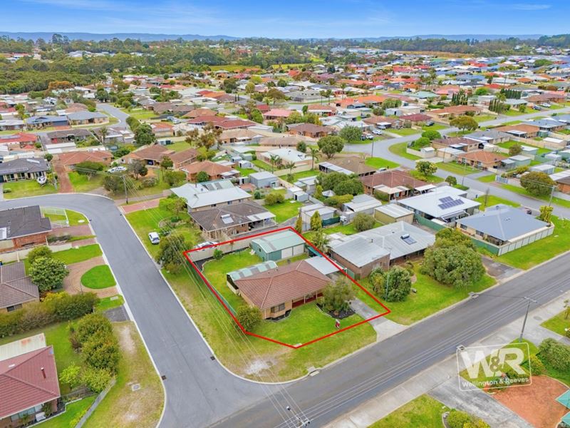 39 Drome Road, Orana WA 6330