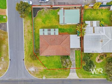 39 Drome Road, Orana WA 6330