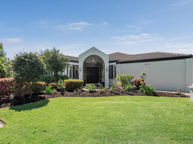 16 Fitzgerald Loop, Canning Vale WA 6155