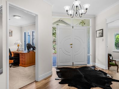 16 Fitzgerald Loop, Canning Vale WA 6155