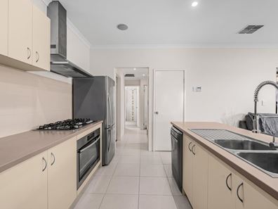 2 O'Halloran Street, Ellenbrook WA 6069