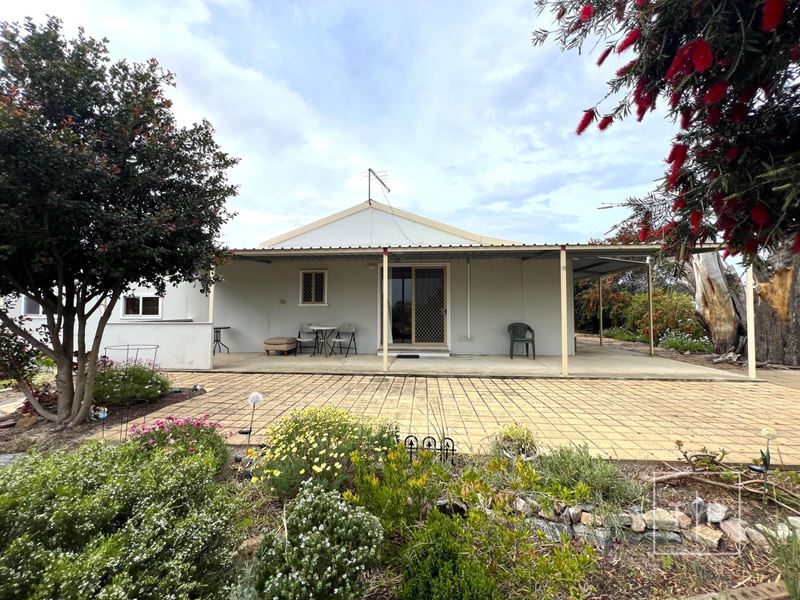 71 Pink Lake Road, Nulsen WA 6450