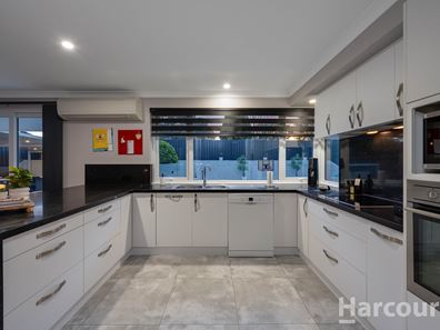 17 Gifford Mews, Currambine WA 6028