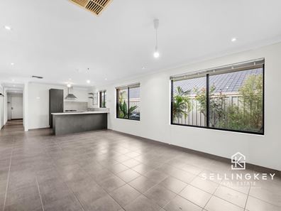 35 SERISIER PARKWAY, Queens Park WA 6107