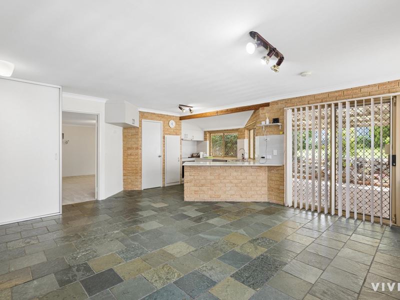 79 Jackson Avenue, Winthrop WA 6150