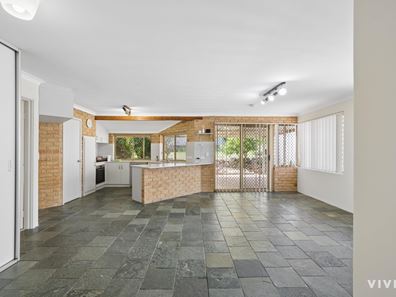 79 Jackson Avenue, Winthrop WA 6150