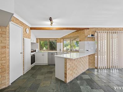 79 Jackson Avenue, Winthrop WA 6150