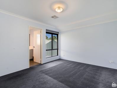 2 Paramor Road, Camillo WA 6111